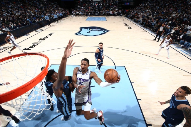  福克斯关键上篮国王加时险胜开拓者保留季后赛希望